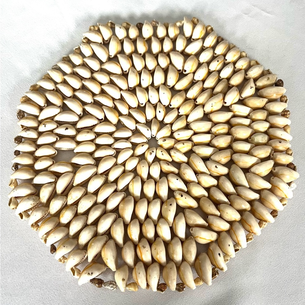 Vintage Shell Trivet